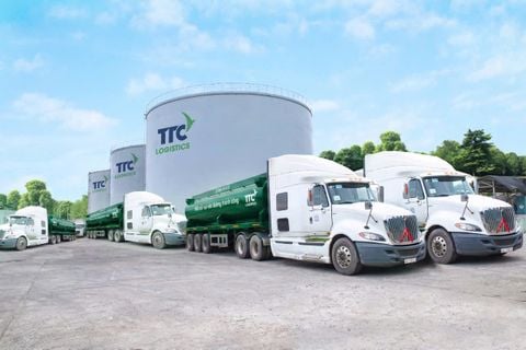 Flexitank Và Vận Chuyển Xe Bồn: Giải Pháp Nào Tiết Kiệm Chi Phí Hơn Cho Doanh Nghiệp?