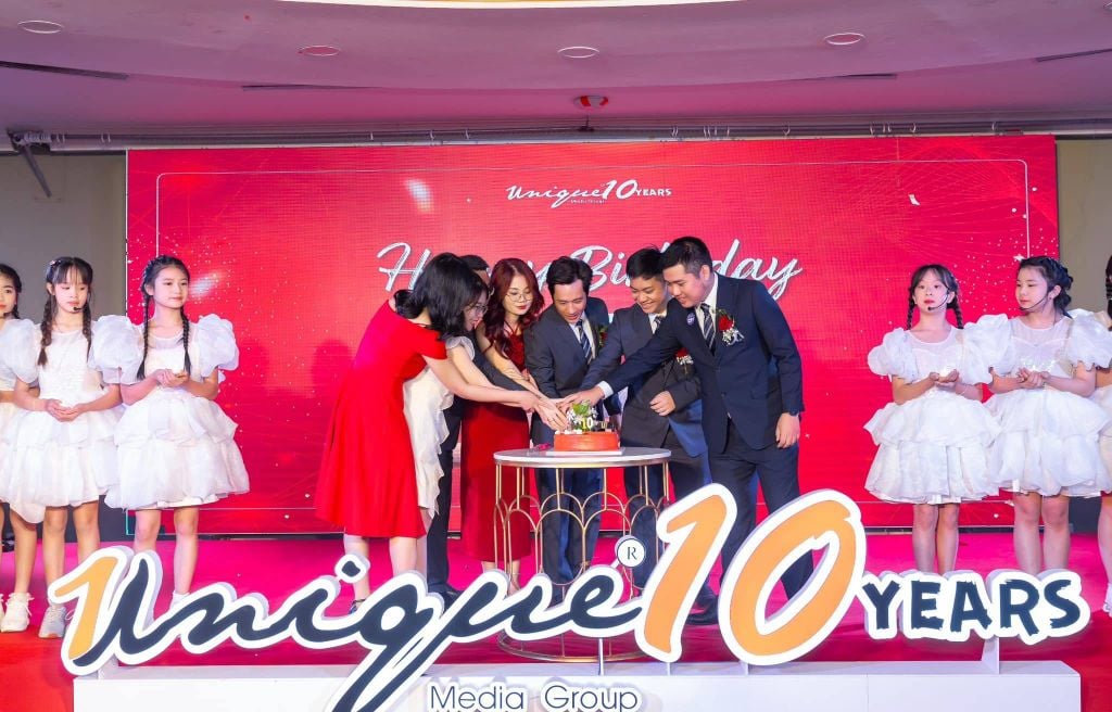 Tổ Chức Lễ Kỷ Niệm Thành Lập Công Ty Dịp Cuối Năm Tại Star Galaxy