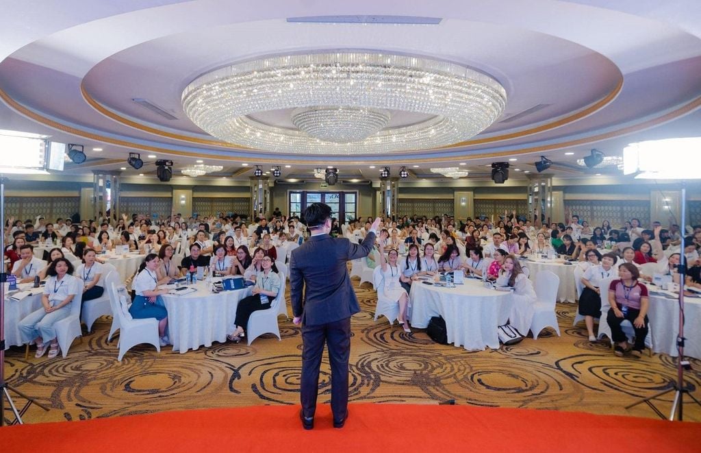 Chi phí tổ chức Gala Dinner cho doanh nghiệp gồm những gì? Cách lập ngân sách hiệu quả