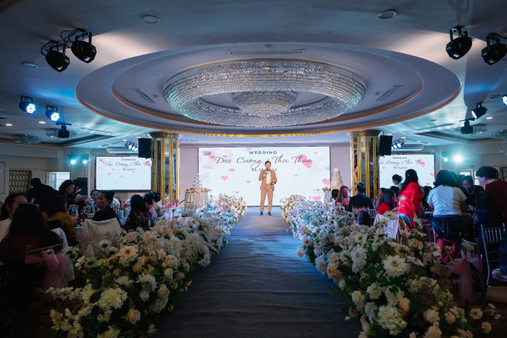 So sánh các trung tâm tiệc cưới đẹp tại Hà Nội