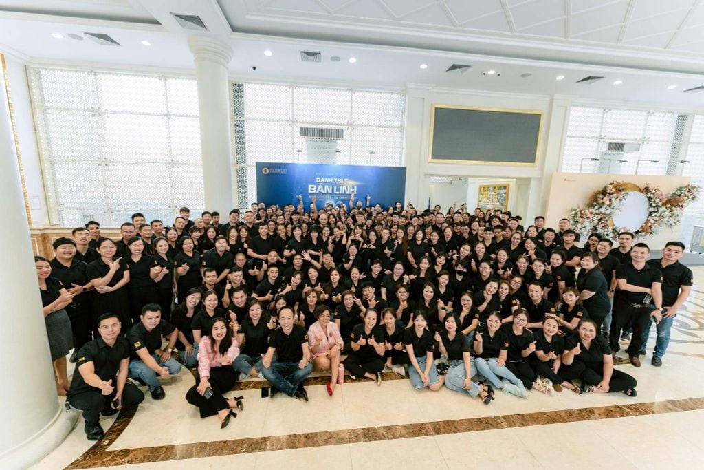 Chi phí tổ chức gala dinner cho doanh nghiệp