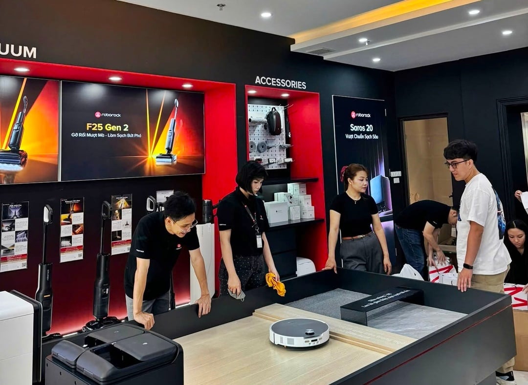 Kinh nghiệm chọn mua robot hút bụi, máy hút bụi tại cửa hàng trải nghiệm Roborock Flagship Store