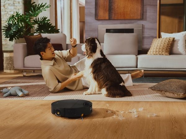 Khám phá SpiraFlow 2.0: Công nghệ con lăn lau sàn của robot hút bụi Roborock