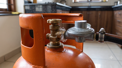 Cách Kiểm Tra Rò Rỉ Gas: Dấu Hiệu, Vị Trí Dễ Xì Và Cách Kiểm Tra An Toàn