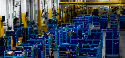 Amazon và kế hoạch thay thế hơn nửa triệu việc làm bằng robot