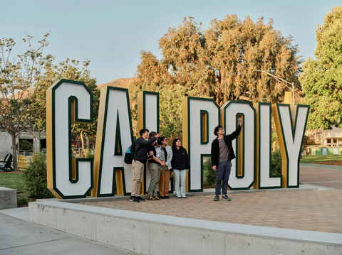 Khi Amazon và OpenAI biến Cal State thành “lò luyện” nhân lực AI của nước Mỹ