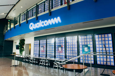 Qualcomm tham gia làn sóng AI toàn cầu với dòng chip mới và thỏa thuận từ Ả Rập Saudi