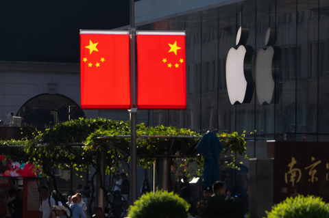 Apple lập kỷ lục doanh thu và lợi nhuận nhờ iPhone tăng giá