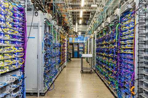 Big Tech tăng tốc chi tiêu cho trí tuệ nhân tạo