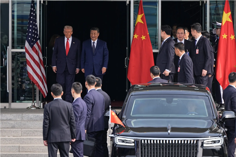 Trung Quốc và hành trình “tách rời” phương Tây: Hai thập kỷ xây dựng nền tự cường kinh tế