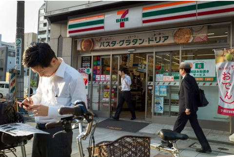 Mặt tối của “đế chế tiện lợi”: Cái chết của một quản lý 7-Eleven phơi bày giới hạn của mô hình 24/7 tại Nhật Bản