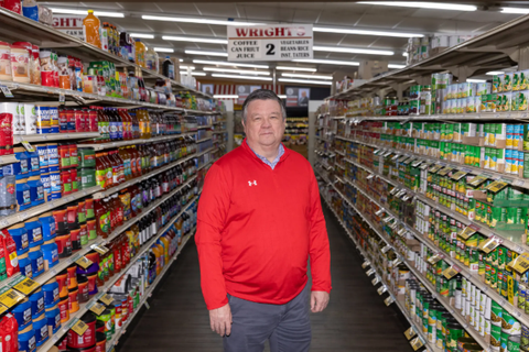 Người thu nhập thấp “siết ví”, doanh nghiệp Mỹ bắt đầu lo sợ