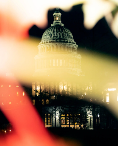 Đảng Dân chủ đang thắng trong cuộc chiến đóng cửa chính phủ nhưng vì sao họ buông súng?