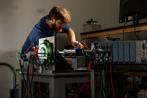 Cuộc truy tìm “chén thánh” của ngành ô tô: Động cơ không phụ thuộc đất hiếm từ Trung Quốc