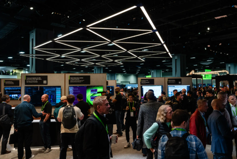 Biến động thị trường phơi bày sự tích tụ rủi ro toàn cầu