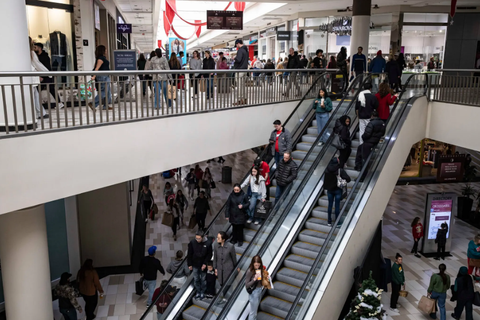 Bức tranh bán lẻ Mỹ: sức bật của người tiêu dùng và những kẻ hụt hơi