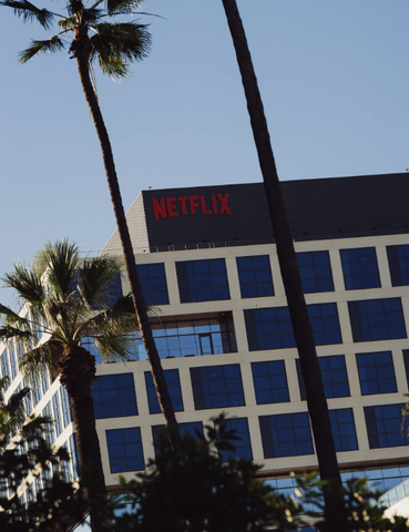 Khi nỗi bất an hóa thành phẫn nộ: Hollywood đối diện cú sốc Netflix - Warner Bros