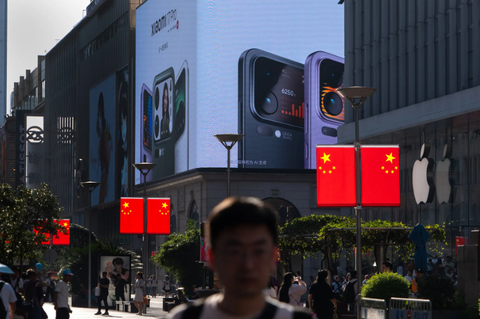 Đồng nhân dân tệ suy yếu: lợi thế xuất khẩu của Trung Quốc và tâm điểm chỉ trích toàn cầu