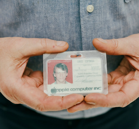 Người đàn ông ở lại với Apple suốt nửa thế kỷ