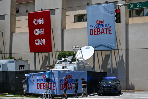 CNN trước phép thử đổi chủ