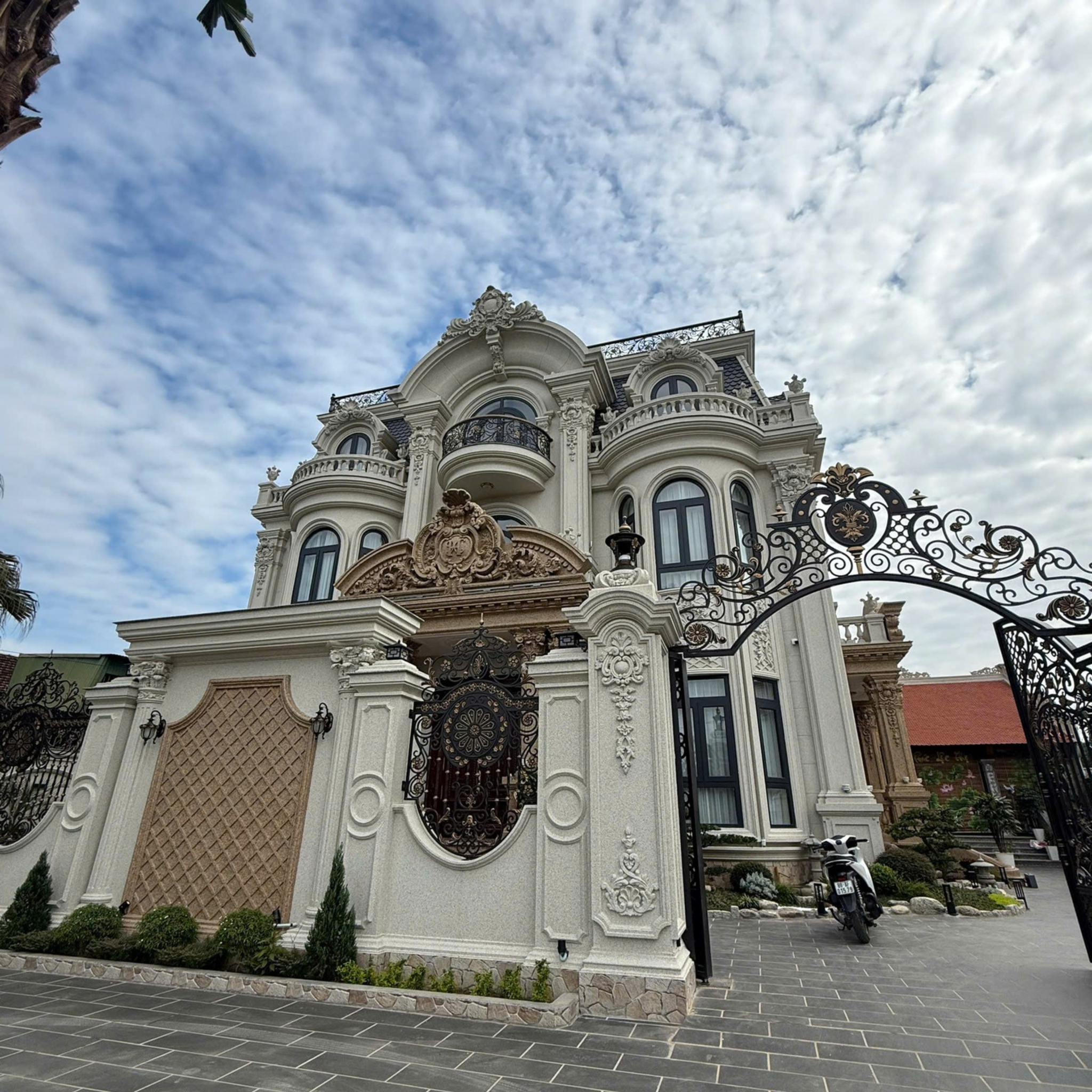 BIỆT THỰ ĐẲNG CẤP – DẤU ẤN HOÀN HẢO TỪ BRANDT