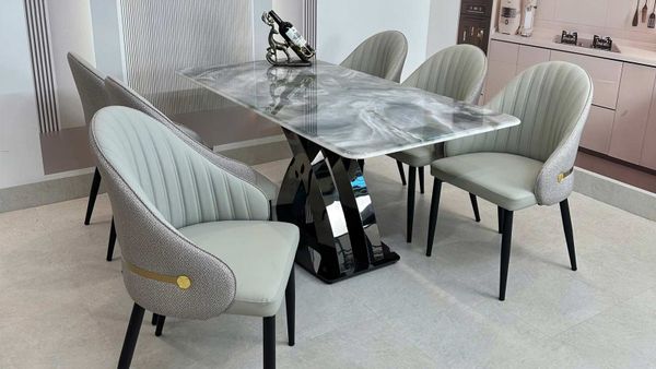 Bàn Ăn Mặt Đá Cao Cấp HAK21