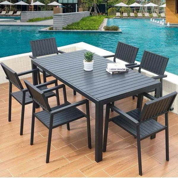 Lựa chọn bàn ghế quán cafe dễ vệ sinh và bảo quản