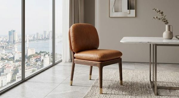 Ghế ăn bọc da đệm dày, lưng tựa bo tròn