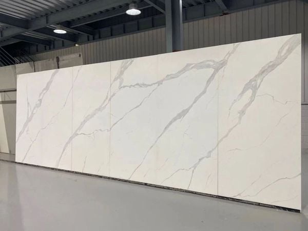 Bàn Ăn Mặt đá Thiêu kết