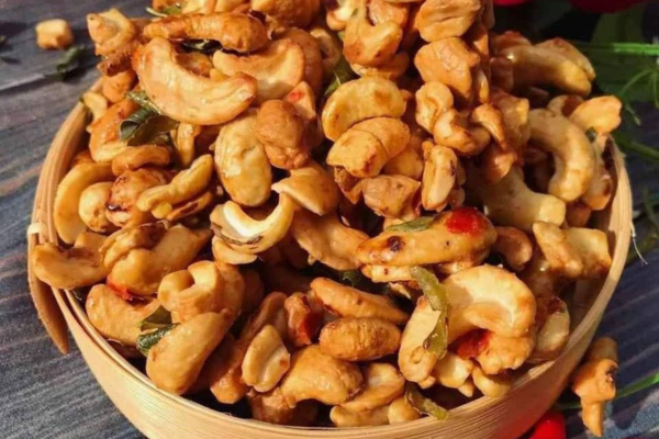 Ăn hạt điều tẩm vị như thế nào tốt cho hệ tiêu hóa?