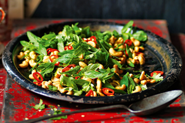 Bí quyết dùng hạt điều kết hợp với chế độ ăn kiêng