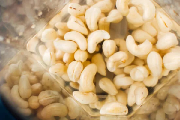 Cách làm sinh tố hạt điều hấp dẫn, bổ dưỡng