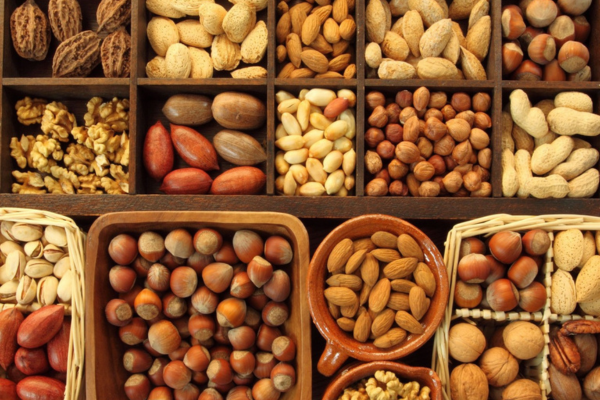 Những loại hạt gây hại sức khỏe không nên ăn