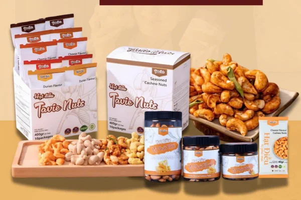So sánh hạt điều tẩm vị với snack đóng gói công nghiệp