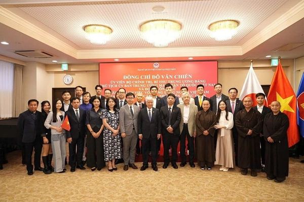 HIỆP HỘI NGƯỜI VIỆT TẠI SAITAMA VINH DỰ THAM DỰ BUỔI GẶP GỠ VỚI ĐOÀN CÔNG TÁC MTTQ VIỆT NAM