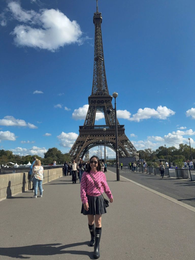 Mặc set Chester Charles tự tin sải bước khắp Paris -thời trang và khí chất giữa lòng kinh đô ánh sáng