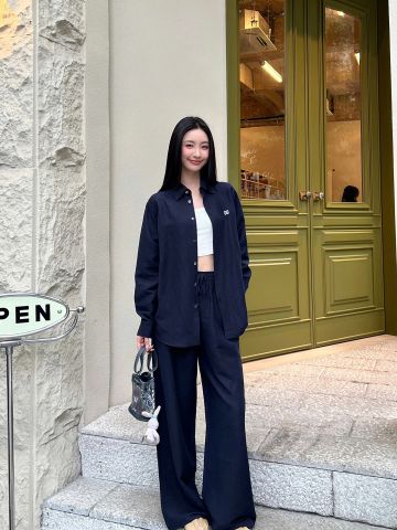 Định hình phong cách cá nhân chỉ với 1 chiếc áo sơ mi phom rộng