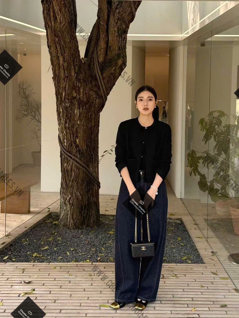 Nữ chính “Emily in Paris” càng gần 40 càng trẻ trung: Bí quyết nằm ở 4 món thời trang quen thuộc