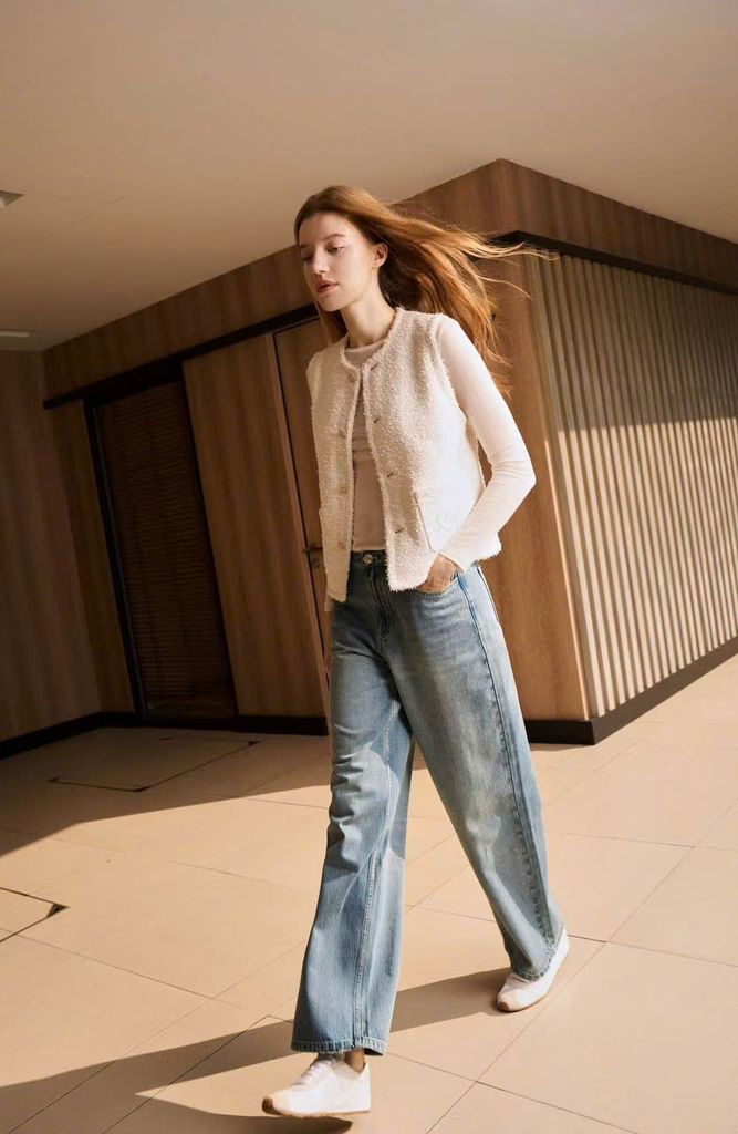 Trời chuyển lạnh, chị em phải diện ngay combo áo len và quần jeans với 5 cách kết hợp siêu hack tuổi