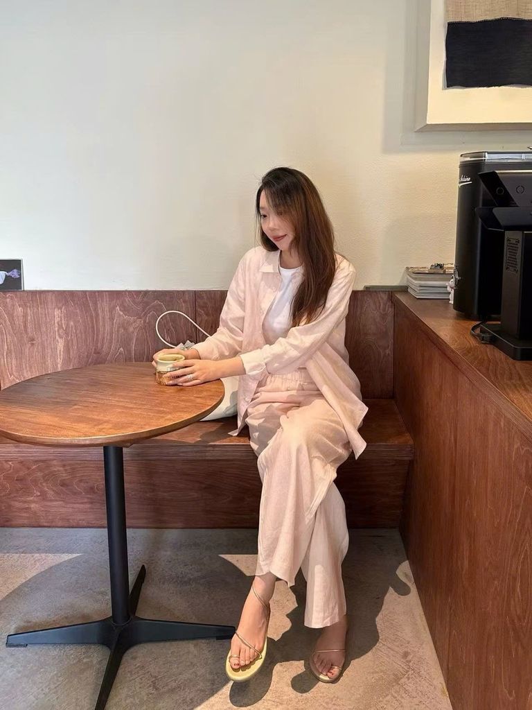 Phụ nữ trên 40 tuổi nhất định phải có 5 item để mix thế nào cũng trẻ hẳn ra, sang hơn vài bậc