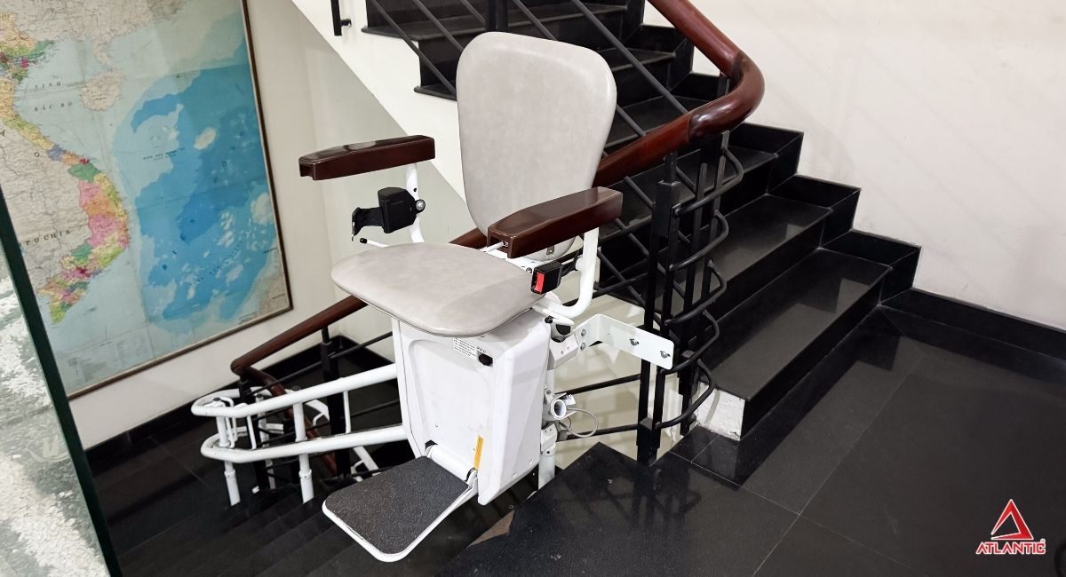 Hình ảnh thực tế thang ghế Stairlift