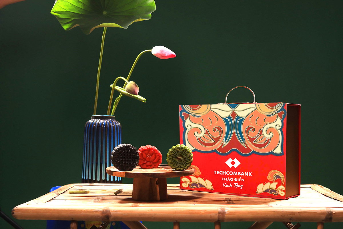 Hộp quà Rượu Mừng in logo doanh nghiệp trên nắp hộp