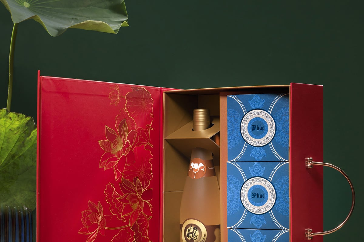 Set quà Trung Thu Rượu Mừng mở nắp