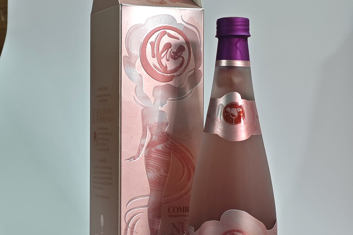 Hộp Nữ Nhi Hào của Rượu Mừng