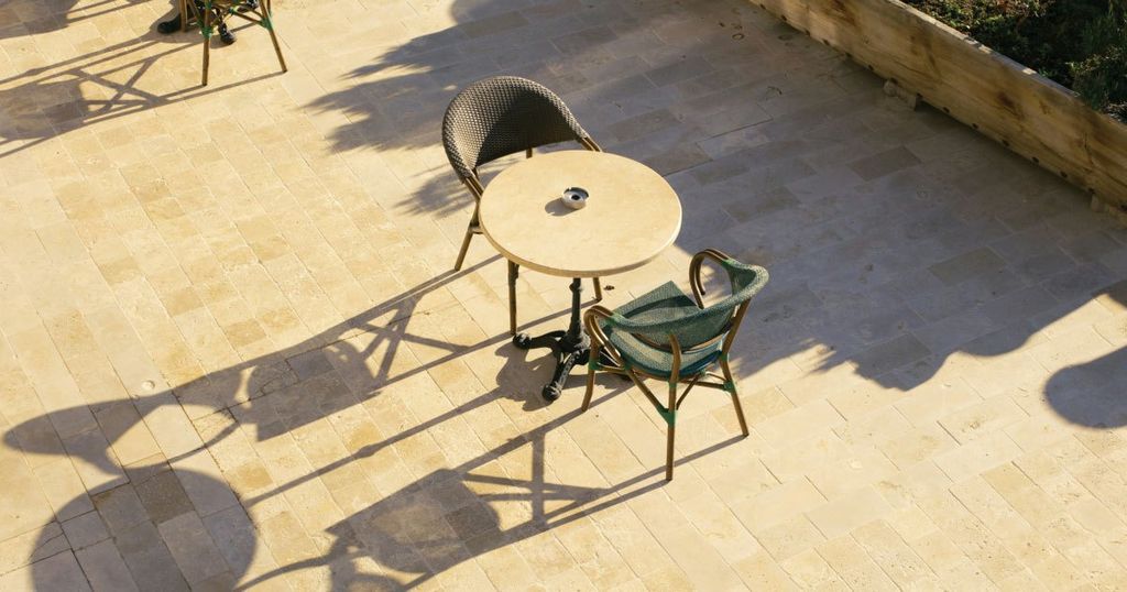 Phân Biệt Đồ Nội Thất Và Ngoại Thất