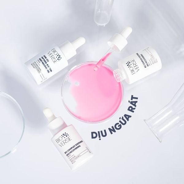 Tinh Chất Làm Dịu Kích Ứng Và Phục Hồi Giảm Đỏ Bioverse B12 Complex Soothing And Recovering Serum