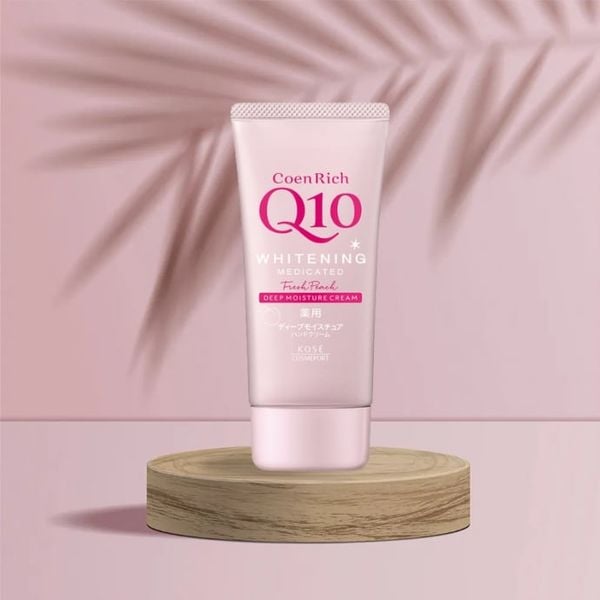 Kem Dưỡng Ẩm Da Tay Kose Coen Rich Q10 Whitening Deep Moisture Cream Fresh Peach