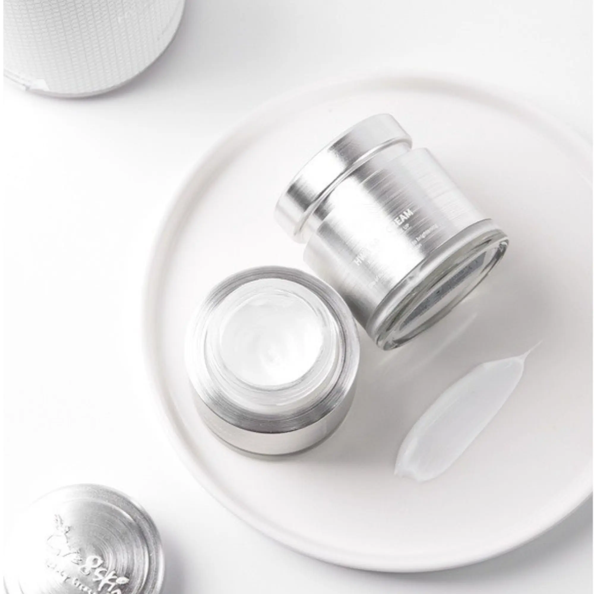 Kem dưỡng Cre8skin