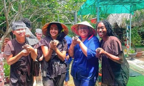 Vì Sao Du Khách Quốc Tế Vẫn Đổ Về Việt Nam Trong Mùa Thấp Điểm?