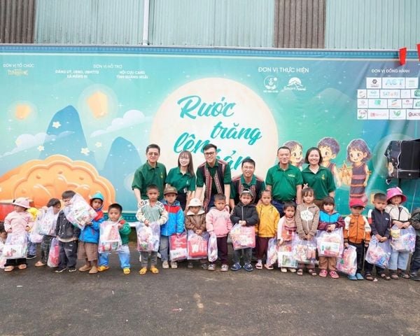 THANH TRUNG PHÁT ĐỒNG HÀNH CÙNG “RƯỚC TRĂNG LÊN BẢN” LẦN 3 – TRAO TRỌN NIỀM VUI TRUNG THU ĐẾN TRẺ EM VÙNG CAO